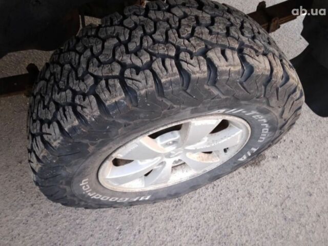 Чорний Міцубісі Л 200, об'ємом двигуна 2.5 л та пробігом 220 тис. км за 129000 $, фото 7 на Automoto.ua