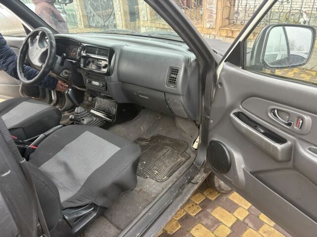 Чорний Міцубісі Л 200, об'ємом двигуна 2.5 л та пробігом 220 тис. км за 5600 $, фото 4 на Automoto.ua