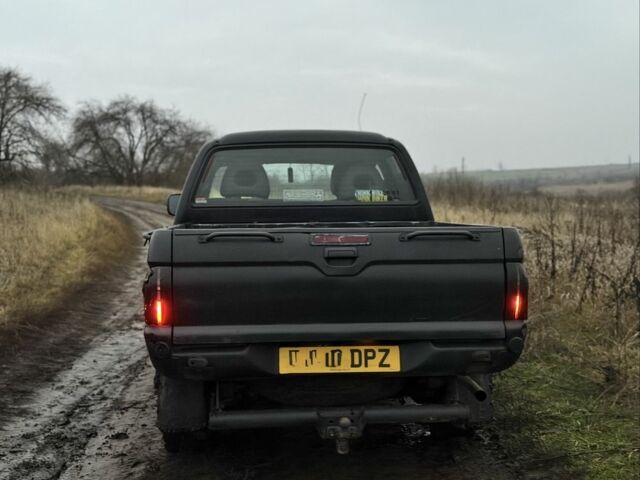 Черный Мицубиси Л 200, объемом двигателя 0 л и пробегом 232 тыс. км за 4100 $, фото 4 на Automoto.ua