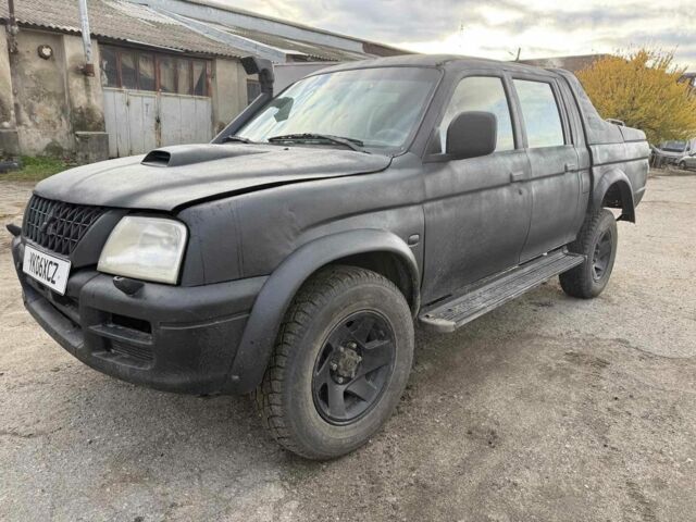 Мицубиси Л 200 2003 в Харькове на Automoto.ua Черный Мицубиси Л 200, объемом двигателя 3.2 л и пробегом 280 тыс. км за 3000 $, фото 3 на Automoto.ua