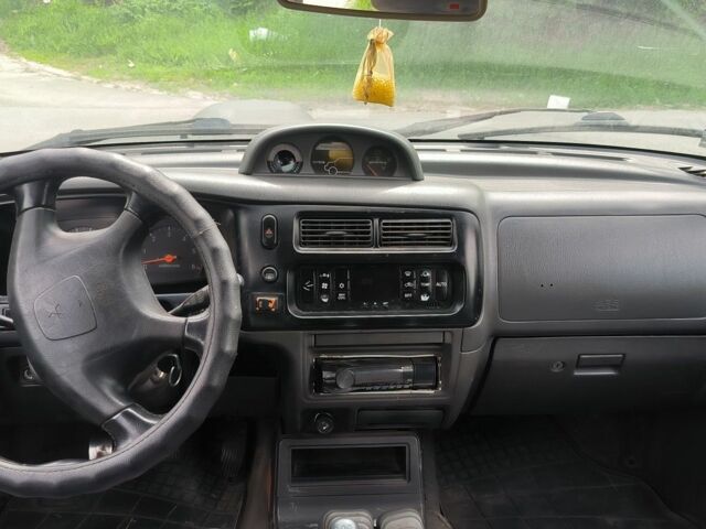 Черный Мицубиси Л 200, объемом двигателя 0 л и пробегом 530 тыс. км за 4100 $, фото 5 на Automoto.ua