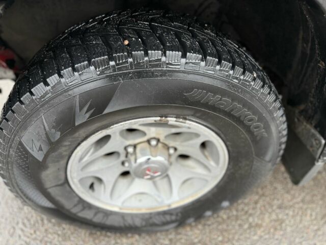 Чорний Міцубісі Л 200, об'ємом двигуна 0 л та пробігом 200 тис. км за 4600 $, фото 4 на Automoto.ua