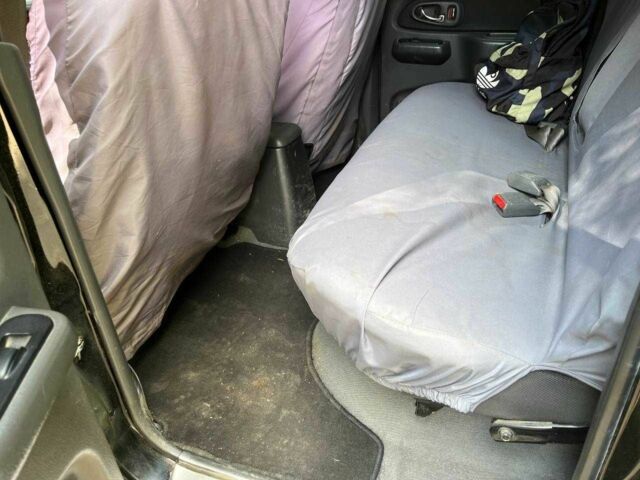 Черный Мицубиси Л 200, объемом двигателя 0 л и пробегом 150 тыс. км за 4667 $, фото 12 на Automoto.ua