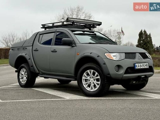 Черный Мицубиси Л 200, объемом двигателя 2.48 л и пробегом 232 тыс. км за 13900 $, фото 20 на Automoto.ua