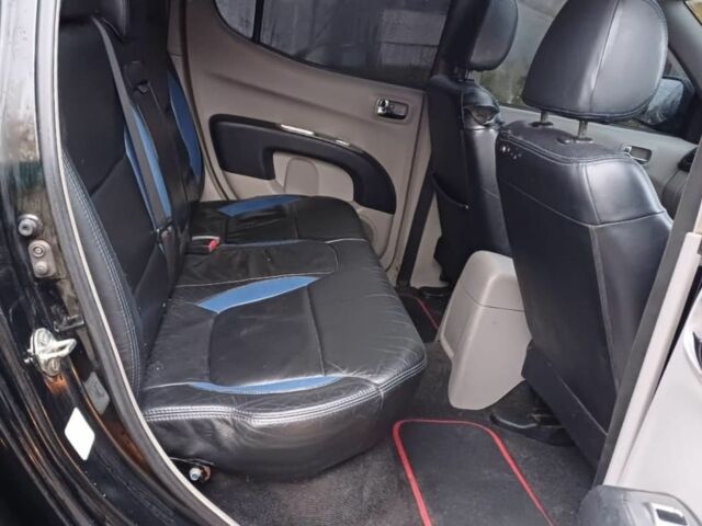 Черный Мицубиси Л 200, объемом двигателя 2.5 л и пробегом 170 тыс. км за 5900 $, фото 14 на Automoto.ua