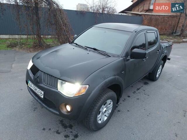 Чорний Міцубісі Л 200, об'ємом двигуна 2.48 л та пробігом 290 тис. км за 9900 $, фото 18 на Automoto.ua