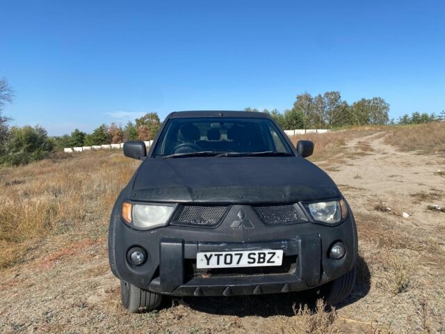 Черный Мицубиси Л 200, объемом двигателя 0 л и пробегом 177 тыс. км за 5500 $, фото 12 на Automoto.ua