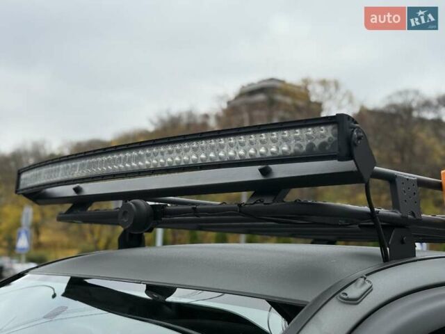 Чорний Міцубісі Л 200, об'ємом двигуна 2.48 л та пробігом 232 тис. км за 14000 $, фото 9 на Automoto.ua