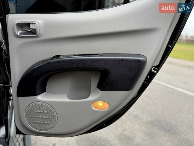 Черный Мицубиси Л 200, объемом двигателя 2.48 л и пробегом 232 тыс. км за 13900 $, фото 44 на Automoto.ua