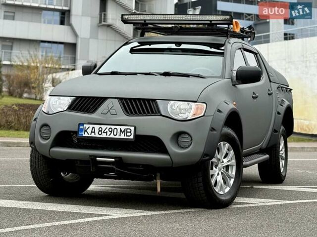 Черный Мицубиси Л 200, объемом двигателя 2.48 л и пробегом 232 тыс. км за 13900 $, фото 24 на Automoto.ua