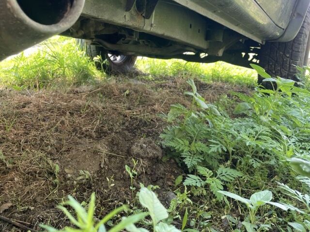 Черный Мицубиси Л 200, объемом двигателя 2.5 л и пробегом 300 тыс. км за 4311 $, фото 5 на Automoto.ua