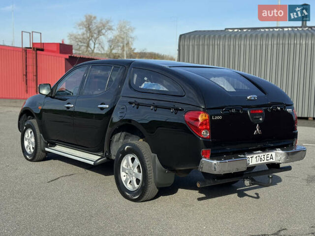 Мицубиси Л 200 2007 в Киеве на Automoto.ua Черный Мицубиси Л 200, объемом двигателя 2.48 л и пробегом 283 тыс. км за 10999 $, фото 3 на Automoto.ua