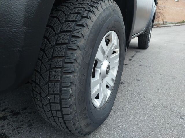 Черный Мицубиси Л 200, объемом двигателя 0 л и пробегом 300 тыс. км за 8000 $, фото 19 на Automoto.ua