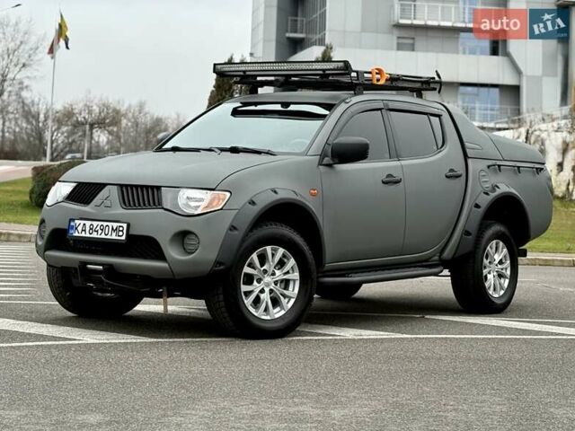 Черный Мицубиси Л 200, объемом двигателя 2.48 л и пробегом 232 тыс. км за 13900 $, фото 26 на Automoto.ua