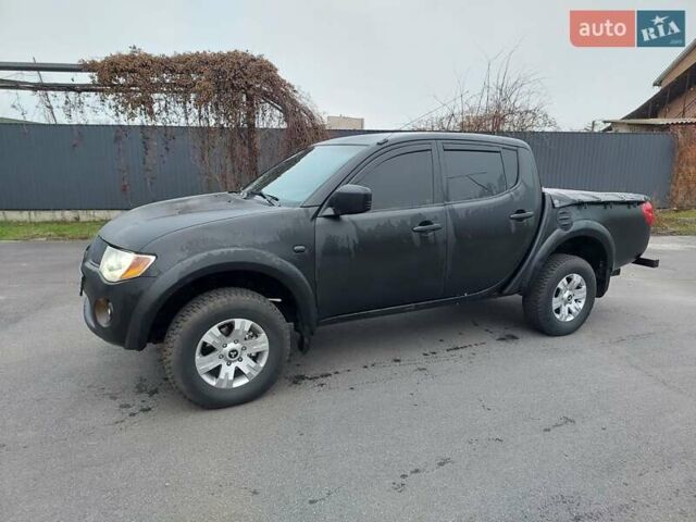 Чорний Міцубісі Л 200, об'ємом двигуна 2.48 л та пробігом 290 тис. км за 9900 $, фото 23 на Automoto.ua