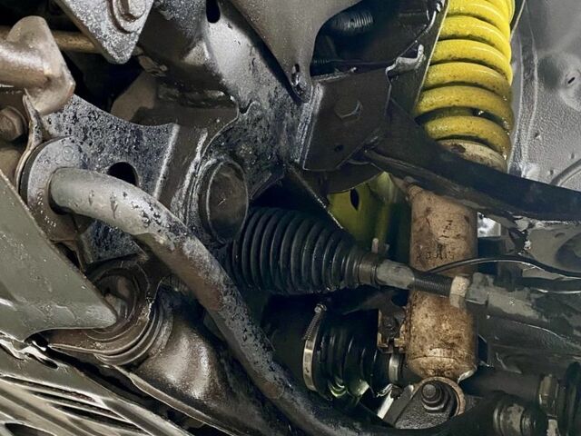 Черный Мицубиси Л 200, объемом двигателя 2.5 л и пробегом 185 тыс. км за 13500 $, фото 6 на Automoto.ua