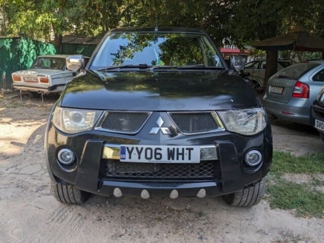 Мицубиси Л 200 2007 в Ровно на Automoto.ua Черный Мицубиси Л 200, объемом двигателя 2.5 л и пробегом 220 тыс. км за 5832 $, фото 3 на Automoto.ua