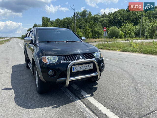 Чорний Міцубісі Л 200, об'ємом двигуна 2.48 л та пробігом 273 тис. км за 11800 $, фото 6 на Automoto.ua