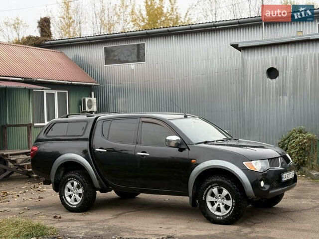 Чорний Міцубісі Л 200, об'ємом двигуна 2.5 л та пробігом 525 тис. км за 10000 $, фото 7 на Automoto.ua