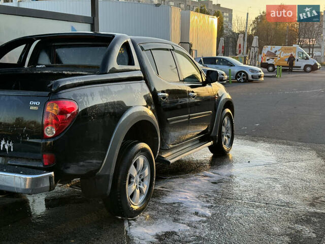 Чорний Міцубісі Л 200, об'ємом двигуна 2.5 л та пробігом 302 тис. км за 10500 $, фото 9 на Automoto.ua