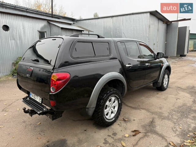 Чорний Міцубісі Л 200, об'ємом двигуна 2.5 л та пробігом 525 тис. км за 10000 $, фото 13 на Automoto.ua