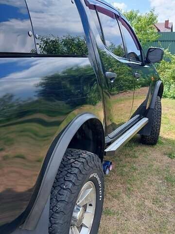 Черный Мицубиси Л 200, объемом двигателя 2.48 л и пробегом 392 тыс. км за 15500 $, фото 4 на Automoto.ua