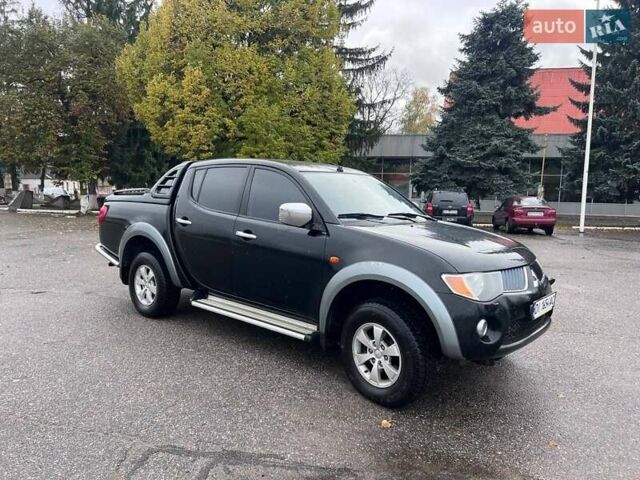 Чорний Міцубісі Л 200, об'ємом двигуна 2.48 л та пробігом 302 тис. км за 12500 $, фото 3 на Automoto.ua