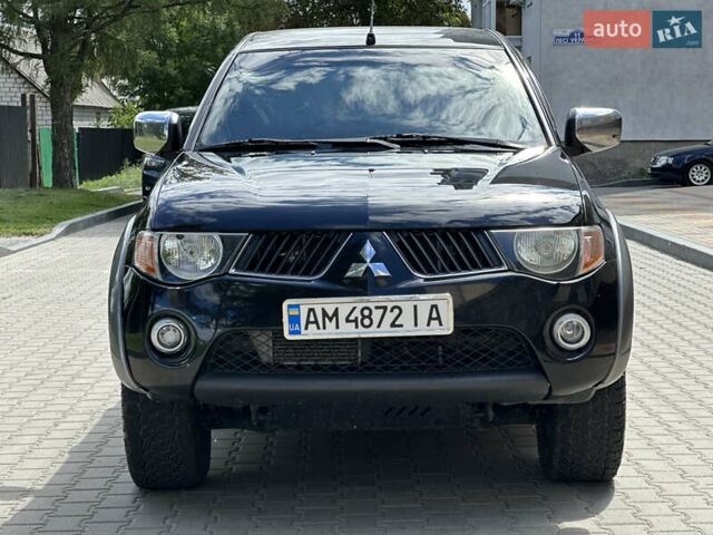 Чорний Міцубісі Л 200, об'ємом двигуна 2.48 л та пробігом 339 тис. км за 13999 $, фото 3 на Automoto.ua