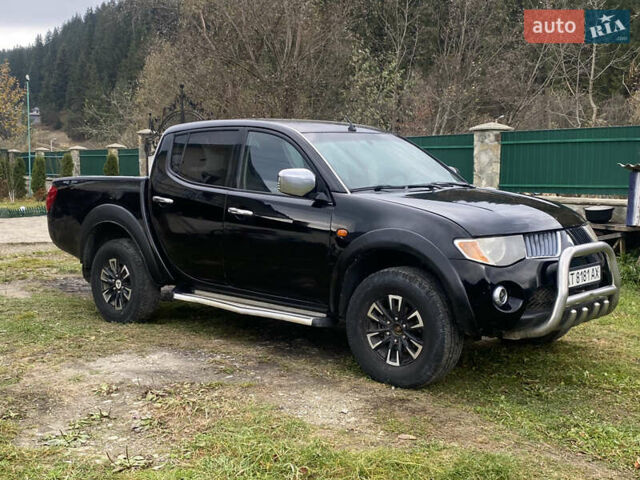 Черный Мицубиси Л 200, объемом двигателя 0 л и пробегом 409 тыс. км за 9500 $, фото 3 на Automoto.ua