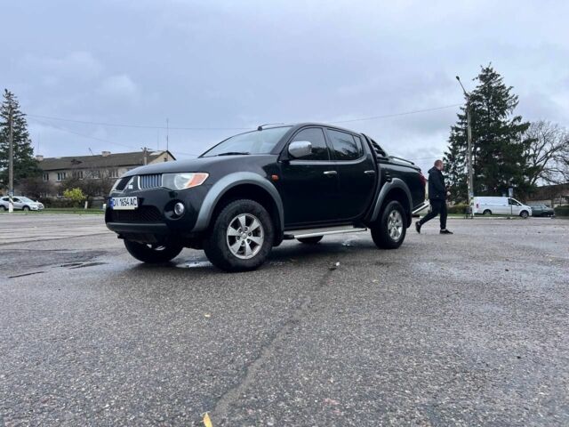 Чорний Міцубісі Л 200, об'ємом двигуна 2.5 л та пробігом 302 тис. км за 12500 $, фото 3 на Automoto.ua