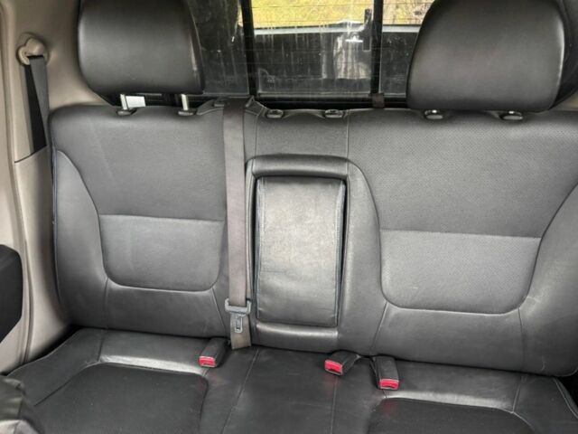 Черный Мицубиси Л 200, объемом двигателя 2.5 л и пробегом 189 тыс. км за 3000 $, фото 11 на Automoto.ua