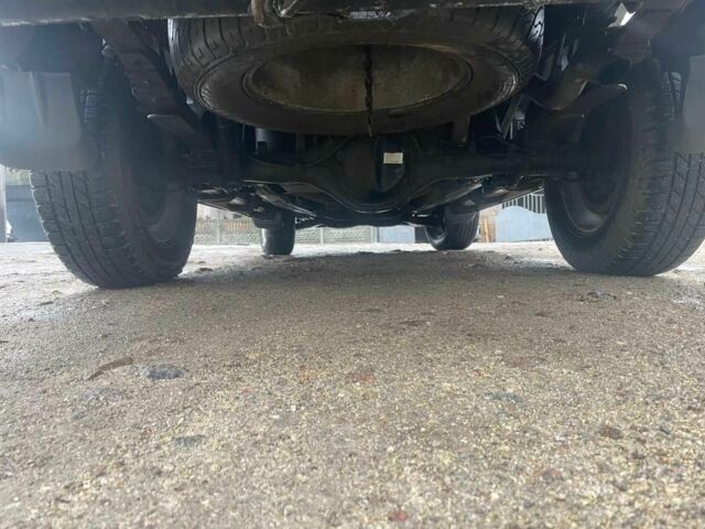 Черный Мицубиси Л 200, объемом двигателя 2.5 л и пробегом 145 тыс. км за 6800 $, фото 7 на Automoto.ua