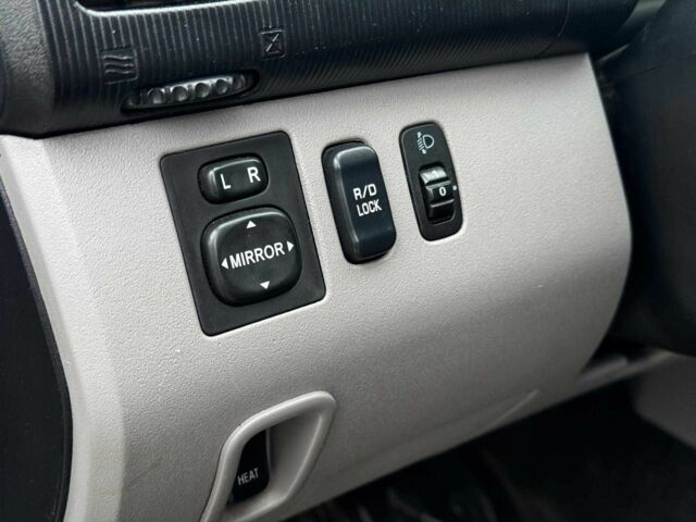 Чорний Міцубісі Л 200, об'ємом двигуна 2.5 л та пробігом 330 тис. км за 9890 $, фото 10 на Automoto.ua