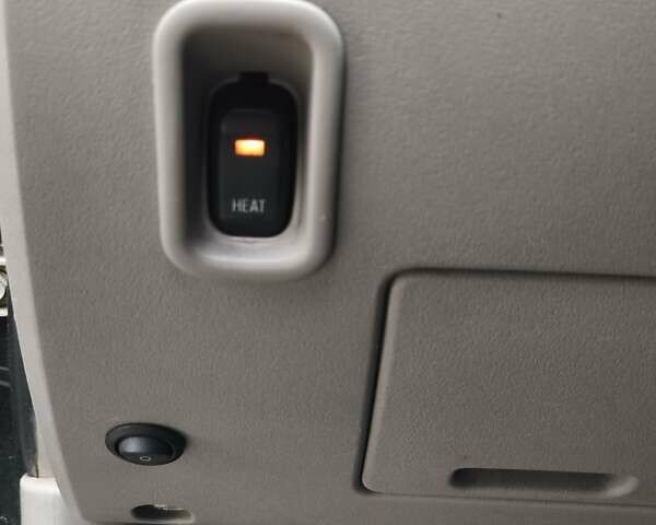 Черный Мицубиси Л 200, объемом двигателя 2.48 л и пробегом 260 тыс. км за 9500 $, фото 11 на Automoto.ua