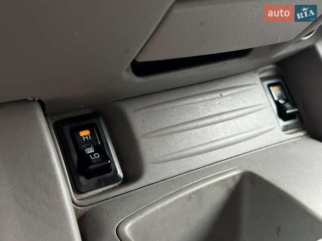 Черный Мицубиси Л 200, объемом двигателя 2.5 л и пробегом 330 тыс. км за 9890 $, фото 13 на Automoto.ua