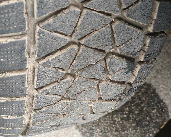 Черный Мицубиси Л 200, объемом двигателя 2.48 л и пробегом 260 тыс. км за 9500 $, фото 8 на Automoto.ua