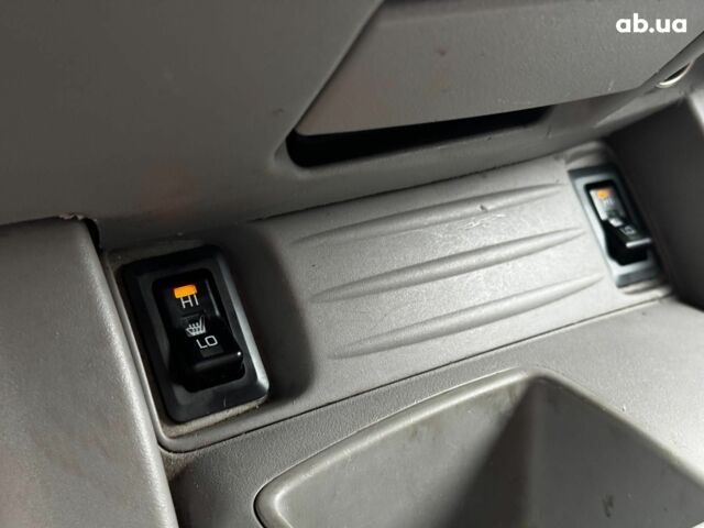 Чорний Міцубісі Л 200, об'ємом двигуна 2.5 л та пробігом 330 тис. км за 9890 $, фото 13 на Automoto.ua