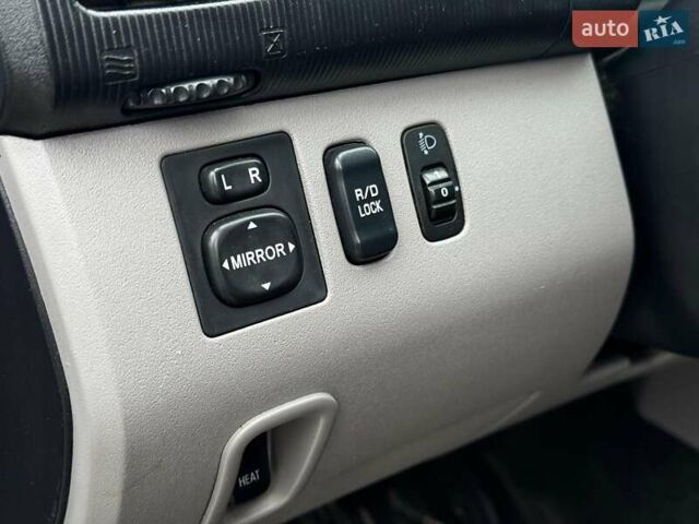 Черный Мицубиси Л 200, объемом двигателя 2.5 л и пробегом 330 тыс. км за 9890 $, фото 10 на Automoto.ua