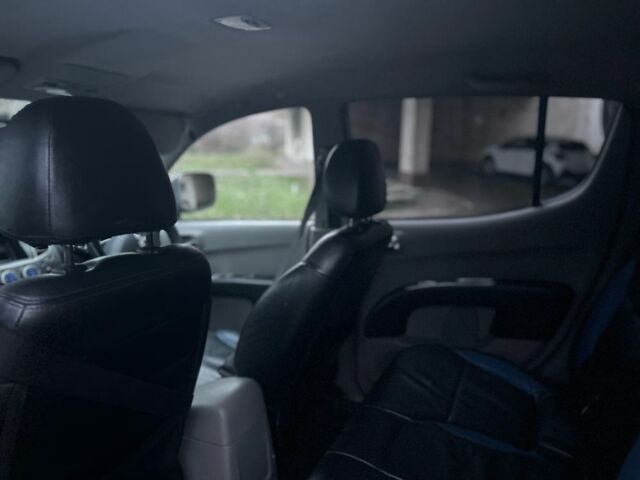 Черный Мицубиси Л 200, объемом двигателя 2.5 л и пробегом 262 тыс. км за 5700 $, фото 7 на Automoto.ua