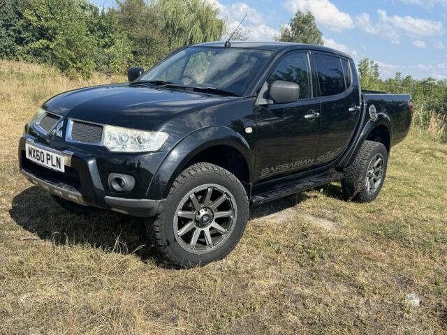 Чорний Міцубісі Л 200, об'ємом двигуна 2.5 л та пробігом 152 тис. км за 6500 $, фото 2 на Automoto.ua