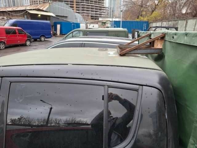 Чорний Міцубісі Л 200, об'ємом двигуна 2.5 л та пробігом 270 тис. км за 4500 $, фото 20 на Automoto.ua