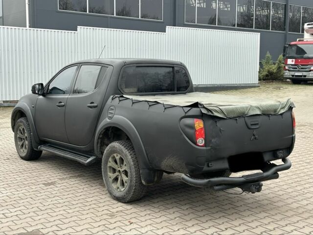 Чорний Міцубісі Л 200, об'ємом двигуна 2.5 л та пробігом 128 тис. км за 5650 $, фото 4 на Automoto.ua