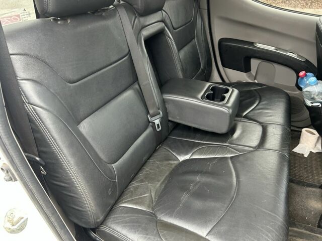 Чорний Міцубісі Л 200, об'ємом двигуна 2.5 л та пробігом 128 тис. км за 5650 $, фото 9 на Automoto.ua