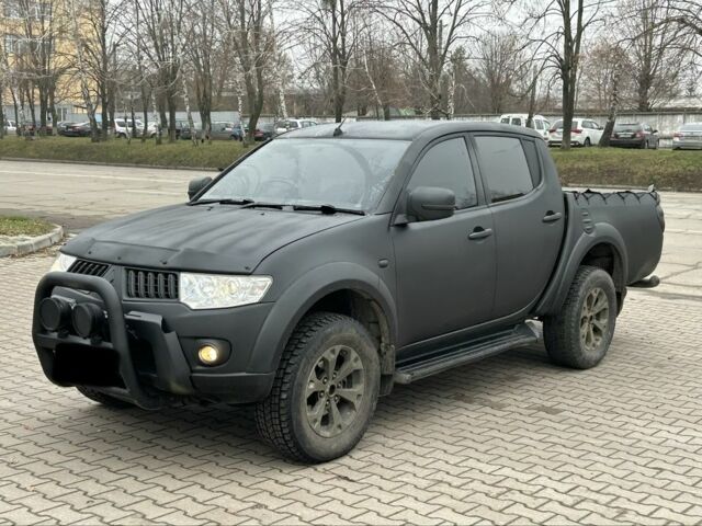 Чорний Міцубісі Л 200, об'ємом двигуна 2.5 л та пробігом 128 тис. км за 5650 $, фото 6 на Automoto.ua