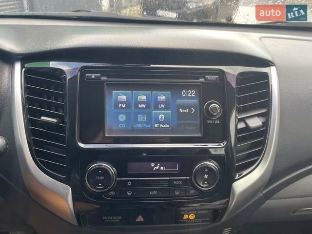 Чорний Міцубісі Л 200, об'ємом двигуна 2.4 л та пробігом 205 тис. км за 20900 $, фото 15 на Automoto.ua