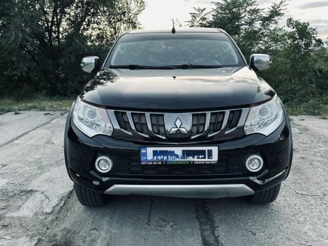 Мицубиси Л 200 2016 в Днепре (Днепропетровске) на Automoto.ua Черный Мицубиси Л 200, объемом двигателя 2.4 л и пробегом 186 тыс. км за 19900 $, фото 6 на Automoto.ua