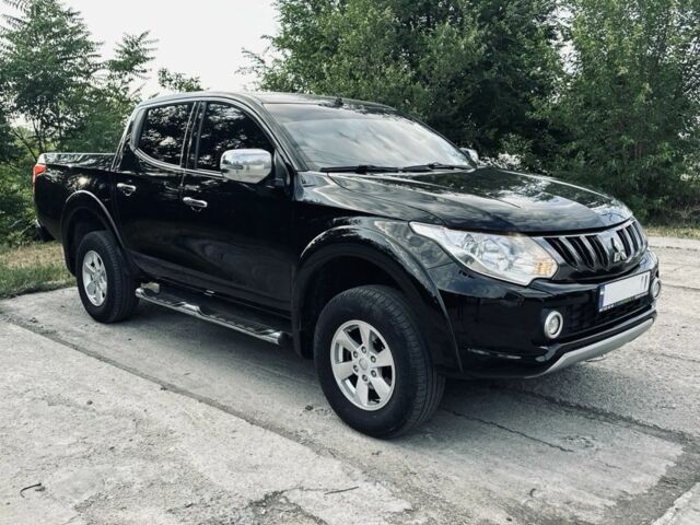 Мицубиси Л 200 2016 в Днепре (Днепропетровске) на Automoto.ua Черный Мицубиси Л 200, объемом двигателя 2.4 л и пробегом 186 тыс. км за 19900 $, фото 2 на Automoto.ua