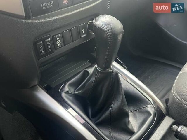 Чорний Міцубісі Л 200, об'ємом двигуна 2.4 л та пробігом 205 тис. км за 20900 $, фото 14 на Automoto.ua