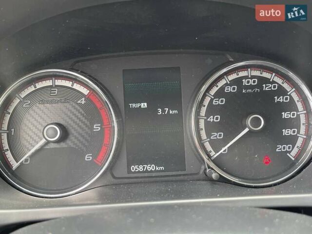 Черный Мицубиси Л 200, объемом двигателя 2.4 л и пробегом 58 тыс. км за 33900 $, фото 52 на Automoto.ua