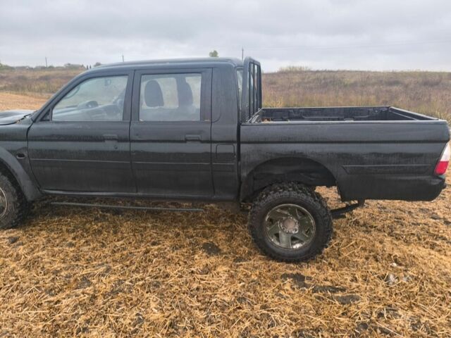 Чорний Міцубісі Л 200, об'ємом двигуна 0 л та пробігом 220 тис. км за 2800 $, фото 3 на Automoto.ua